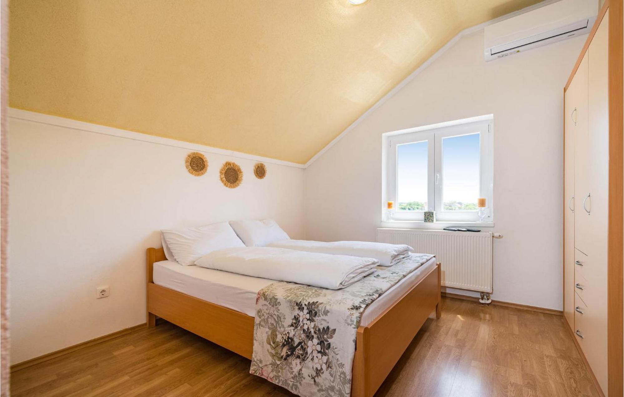 Pet Friendly Home In Murvica With Kitchen Zewnętrze zdjęcie
